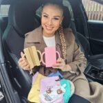 Monika Bagárová Instagram - Soutěž 🧡 Tohle je Kapsáček 🧡 Za tímto úžasným nápadem stojí maminky z Brna a team super lidí! 🧡 Já jsem z toho úplně nadšená.Společně jsme pro vás připravili soutěž o 5 setů. Od každé barvy 1 set ( kapsáček,sáček, 2x plnící taštička ) Podmínky : Sledujte profil @kapsacek_official Označ 2 maminky které by Kapsáček potěšil Hodně štěstí soutěžíme do 25.2. Vyhlášení ve stories 🧡 #soutez #kapsacek