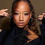 Monique Coleman Instagram - ✨1.11 ✨ New Moon in Capricorn 🌑 ……………………… Photographer/Stylist: @michaelwebbernyc Makeup: @veronica_kole Earrings @tovastore @theconfessionalshowroomnyc @the_confessional_showroom_nyc Feathered Blazer - @michaelkors