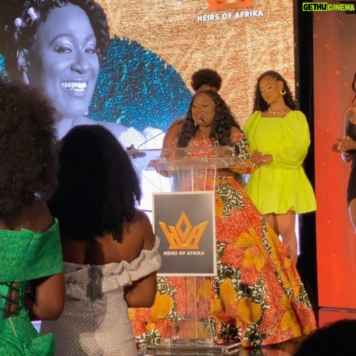 Monique Coleman Instagram - The 6th Annual @heirsofafrika #InternationalWomenofPower awards luncheon was a blessing to everyone who attended!!! We laughed, we cried, we danced, and we healed! We celebrated and adjusted each others crowns so that we can continue to go out into the world and spread more love and light! Bless you @koshiemills for casting this incredible vision and seeing it through year after year β¨π Thank you to @blackradiancebeauty for keeping us looking fresh throughout the day! And Iβm sending so much to all the QUEENS who were in the room & those around the world! See you next year πβ¨ππΎ Fit Details: π@rebeccacrewsofficial @elselingerie π@atranova_by_sheilab ππΎ @maisonpriveepr_la