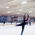 Monique Coleman Instagram - When @what_are_yall_waiting_for told me her competition song was from @highschoolmusicalseries I just HAD to play ⛸️😍🙏🏾 Thank you #coachchristi for your patience and generosity of spirit! #onceawildcat #hsmtmts #mightymo #adultfigureskating