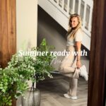 Monique Westenberg Instagram – Het is weer tijd voor een heerlijke korting dames! Iedere keer wanneer ik deze aan jullie geef krijg ik allemaal blije berichten in mijn DM. Ook weken later nog. Omdat ik de sneaker die ik de vorige keer liet zien echt heel veel draag heb ik ze dit keer nog een keer gekozen maar dan in het wit. En nu ook een leuke sandaal die er in meerdere kleuren is en echt een heerlijk voetbed heeft. Nou hier komt ‘ie; met de code MONIQUE20 krijg je 20% korting op de hele collectie (behalve Sale). Goodluck met kiezen! @stevemaddeneu #stevemaddeneu #stevemadden #ad