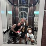 Monique Westenberg Instagram – We zijn vandaag naar onze laatste bestemming gereden en dat is toch weer ons oude vertrouwde Orlando. Het voelt elke keer een beetje als thuiskomen.  We hebben hier met elkaar al zo veel mooie herinneringen gemaakt, zelfs al voor Dré z’n geboorte! Nog even een paar daagjes genieten met z’n drietjes! #orlando #disneysprings