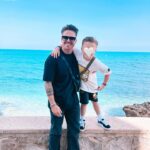 Monique Westenberg Instagram - Wist je dat ze in Spanje geen eitjes verven en verstoppen en dat ze ook geen paasontbijt kennen? Ik dacht dat dat wereldwijd was. Ik heb geen idee of meer landen dit dus doen. Wij hebben het in ieder geval wel gedaan hier. Als ik aan vroeger denk komen de herinneringen van Pasen daar altijd bij, dat waren zulke leuke momenten met het gezin. Hoe waren jullie Paasdagen? 🐰🐣