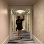 Monique Westenberg Instagram – We zijn vandaag naar onze laatste bestemming gereden en dat is toch weer ons oude vertrouwde Orlando. Het voelt elke keer een beetje als thuiskomen.  We hebben hier met elkaar al zo veel mooie herinneringen gemaakt, zelfs al voor Dré z’n geboorte! Nog even een paar daagjes genieten met z’n drietjes! #orlando #disneysprings