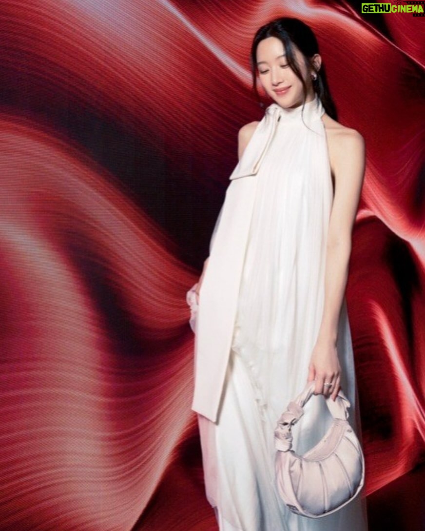 Moon Ga-young Instagram - Last night, I joined @TUMITravel for an unforgettable experience in Singapore to celebrate their newest handbag collection Asra✨ #TUMIAsra