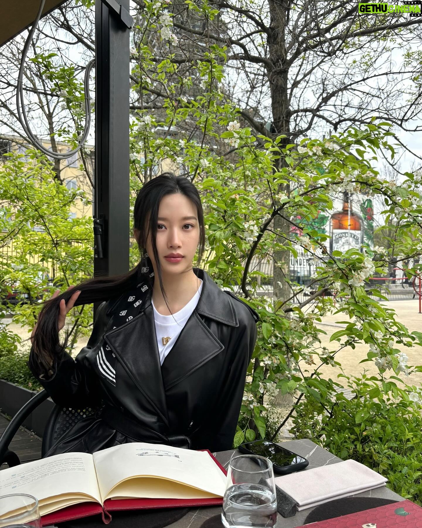 Mun Ka-young - 2.1 Million Likes - 🌻