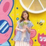 Moon Lau Instagram - 🌸🌼嗡嗡嗡，我是小蜜蜂🐝🌻 9月前很想說一聲 感謝♥️ 感謝歲月無聲地帶我到這裡 不悔不恨經歷平凡的不平凡 今天我好好的 能睜開眼睛 能笑 能哭 能感恩 最近在忙碌的工作和頻頻埋頭學習 沒有將多少時間放在社交平台上 （之後會努力更新…嘻嘻） 但這陣子學習的東西真的很多 希望未來跟大家一一分享🥰 9月曾是我的開學日 今年的我，跟你們一起 繼續努力 繼續學習♥️🫶🏻FIGHTINGGG!!!💪🏻