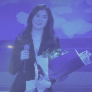 Moon Lau Instagram - 美好的 就讓它一直美好 溜走的 就讓它輕輕過去 歲月靜好 就讓心中的指南針導航吧:)