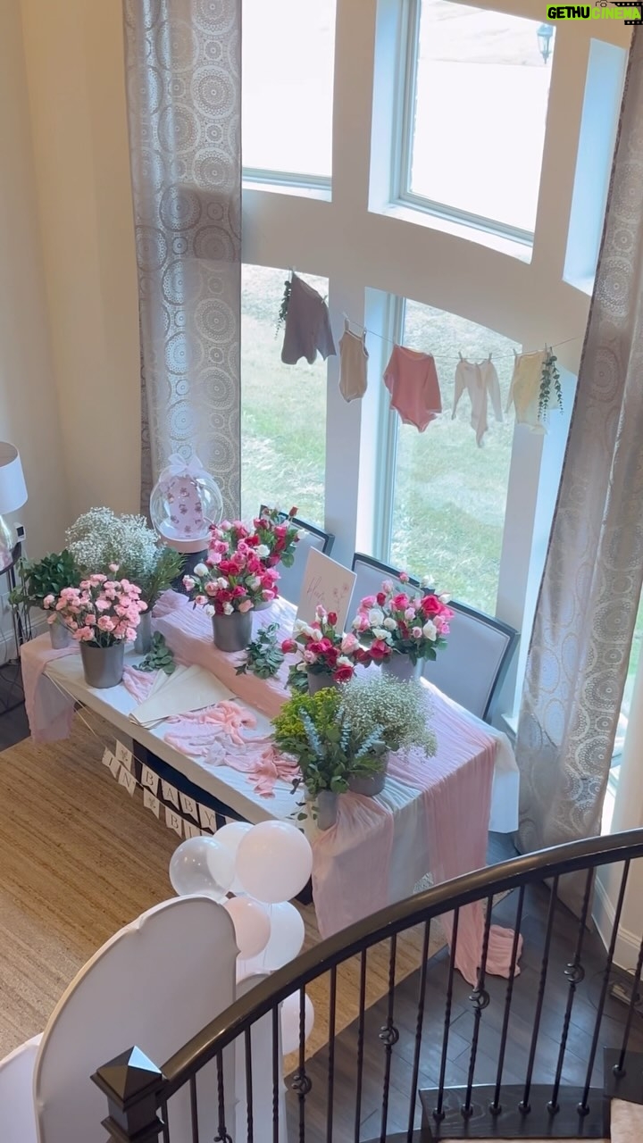 Morgan Simianer Instagram - Baby in Bloom 💐 Loved celebrating @kassidy.brougham and her precious baby girl! 💕#babyinbloom #babyshower