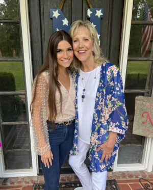 Morgan Simianer Instagram - Heaven gained the most beautiful angel! Thank you for showing us unconditional love and how important family truly is! I can’t wait to hear your contagious laugh again. “Happy Birthday” Grandmama I’ll be celebrating you every single day!🕊️🤍