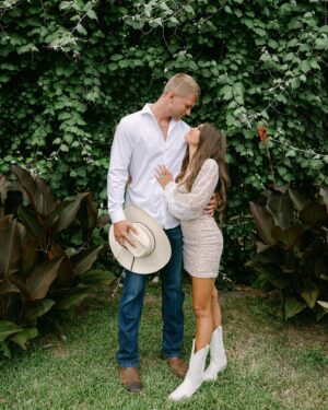 Morgan Simianer Instagram - Our rehearsal dinner 🤍 
Just wait till you see the wedding photos🥹