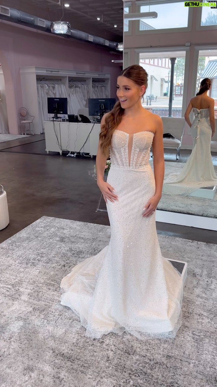 Morgan Simianer Instagram - COME WEDDING DRESS SHOPPING WITH ME!!!🥰#bblewisville
