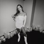 Morgan Simianer Instagram - in my moment