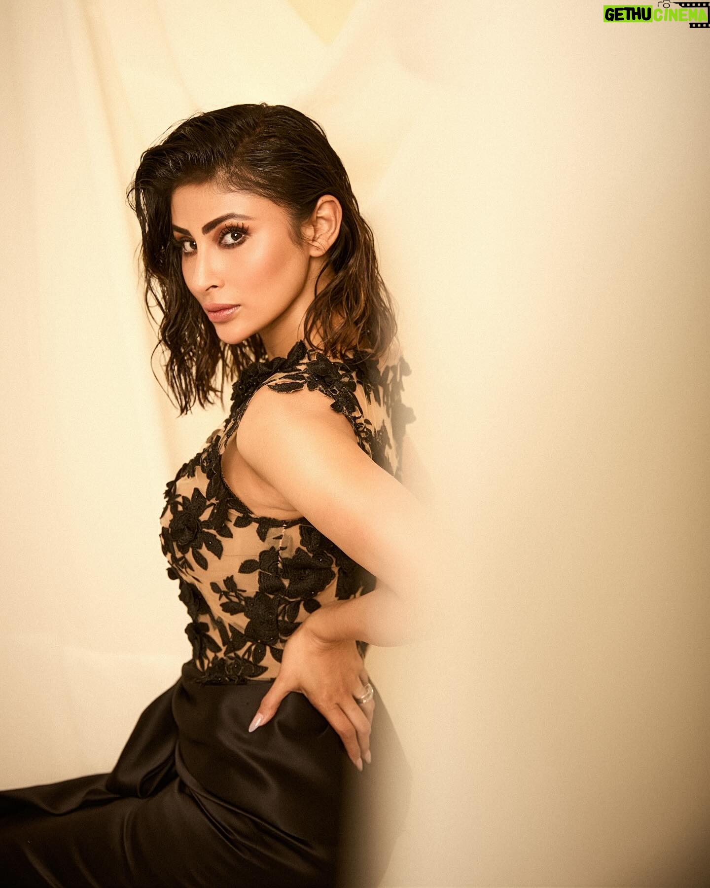 Mouni Roy Instagram - π€ In Full Bloom π€ @graziaindia #GYFA Styled by @thetyagiakshay #TeamTyagi @dhwanii.jain @lifestylebee_ Sourced with @rhiakapoor Outfit by @marchesafashion Heels by @oceedeeshoes Makeup by @chettiaralbert @assu_artistry Hair by @bhavyaarora @_parveenverma Photography by @gohil_jeet