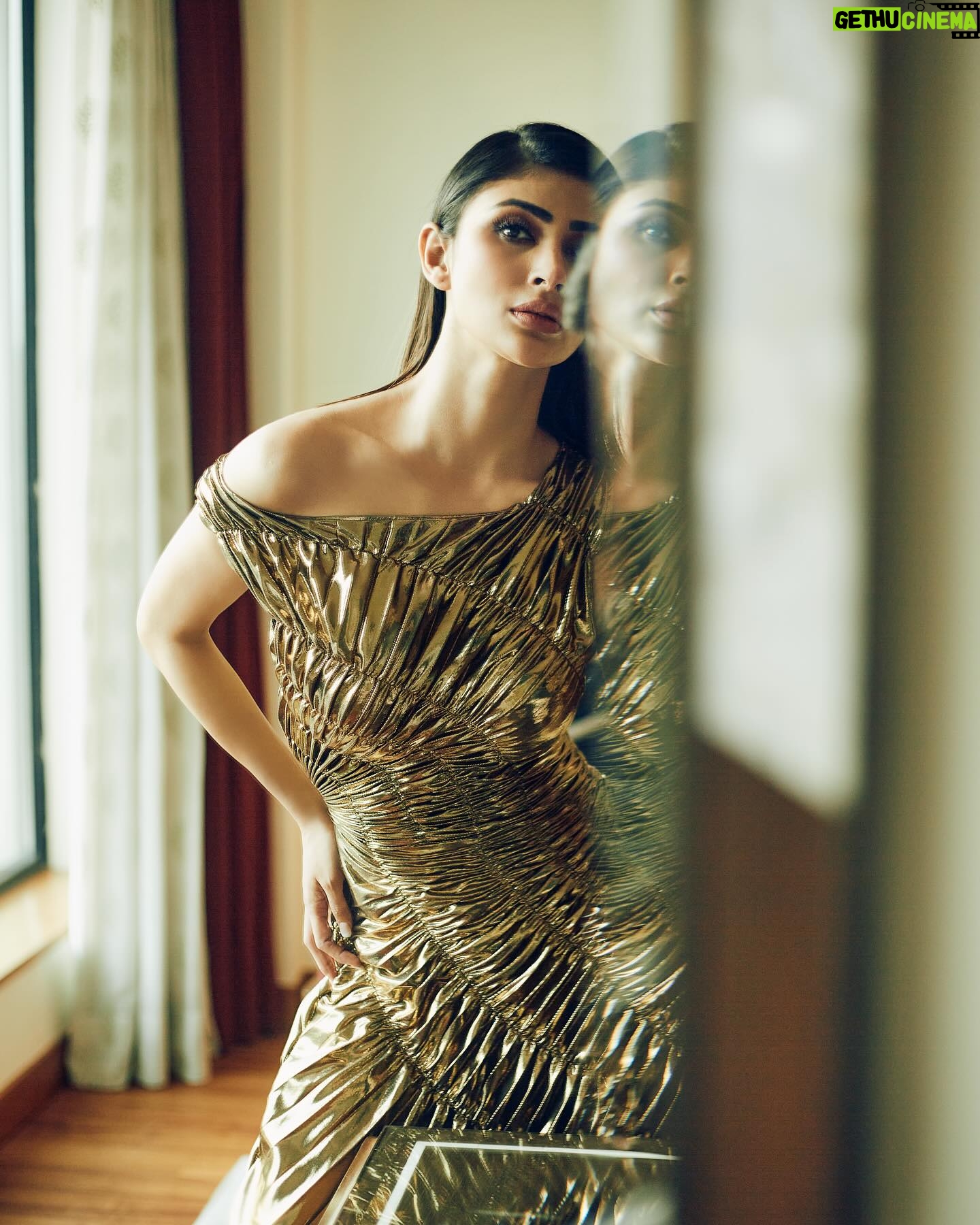 Mouni Roy Instagram - Don’t be a part of the problem, be the entire problem 😈 • • • • Outfit- @aispi.co Styled by - @thetyagiakshay #TeamTyagi @sanjanashah09 @lifestylebee_ @riddhiijainn_ Photographer- @abhishekdhimanphotography Makeup- @chettiaralbert Hair- @chettiarqueensly