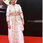 Mounia Lamkimel Instagram – @marrakechfilmfestival
@naamanadil
👗: @zor.creations 💪♥️
#redcarpet #festival #cinema #actress #actresshot #couple #light #shining #caftanmoroccan #caftan #mounialamkimel #mounia_lamkimel #سينما #قفطان #قفطان_مغربي #مهرجان #مونية_لمكيمل