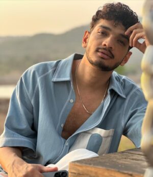 Munawar Faruqui Instagram - 🩵 

#munawarfaruqui