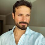 Murilo Cezar Instagram – selfiando na segunda com foto de ontem, pra desejar a todos vocês uma linda semana, e um mês de dezembro repleto de coisas boas pra fechar esse ano! aliás, esse mês passará muito rápido né? aproveitem!