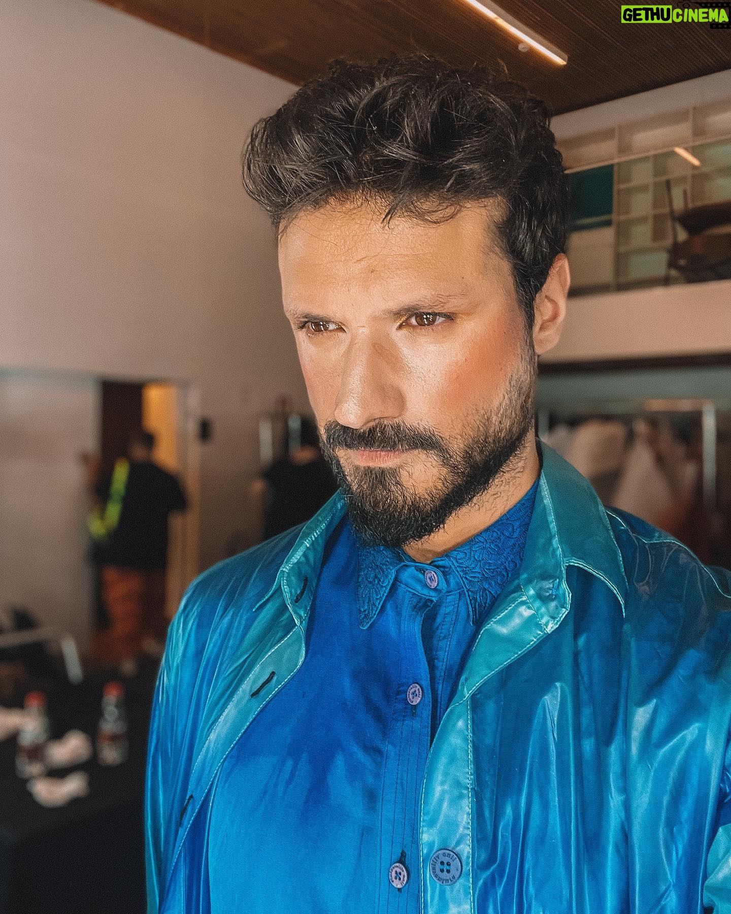 Murilo Cezar Instagram - Lino Villaventura | @spfw a experiência de desfilar no São Paulo fashion week é sempre única, ainda mais para o Lino, um artista de alma, que nessa edição celebra 45 anos da marca. parabéns @linovillaventura por toda trajetória e ser esse ser humano inspirador, parabéns também ao meu xará, que assinou toda beleza @murilomauricio e parabéns a toda competente equipe que fez esse show acontecer. #spfw #linovillaventura
