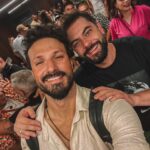 Murilo Cezar Instagram – Lino Villaventura | @spfw 

a experiência de desfilar no São Paulo fashion week é sempre única, ainda mais para o Lino, um artista de alma, que nessa edição  celebra 45 anos da marca. 

parabéns @linovillaventura por toda trajetória e ser esse ser humano inspirador, parabéns também ao meu xará, que assinou toda beleza @murilomauricio e parabéns a toda competente equipe que fez esse show acontecer. 

#spfw #linovillaventura