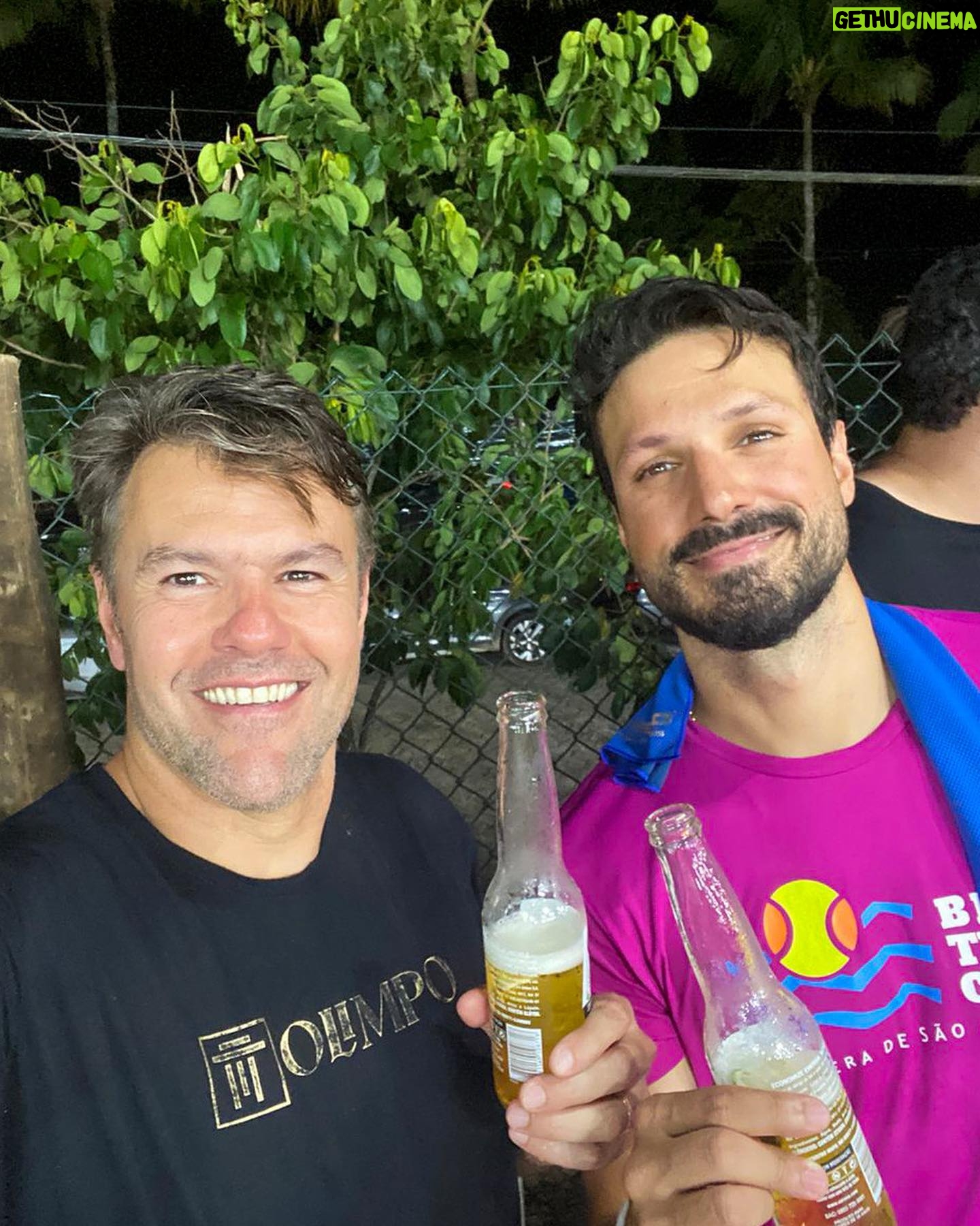 Murilo Cezar Instagram - que experiência incrível! jogar um torneio de beach tênis em casa. foi um baita desafio, e com certeza terão próximos. valeu meu parceiro 👊🏻