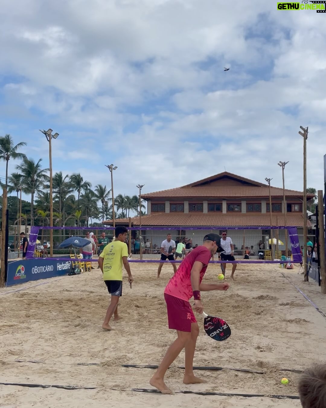 Murilo Cezar Instagram - que experiência incrível! jogar um torneio de beach tênis em casa. foi um baita desafio, e com certeza terão próximos. valeu meu parceiro 👊🏻