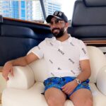 Mustafa Al abd ullaah Instagram - ارادوا قتل يوسف فلم يمت وباعوه ليكون عبداً فصار ملكاً اطمئنوا ف ارادة الله فوق الجميع