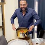 Mustafa Al abd ullaah Instagram - اول تجربة الي بالدولمة 🤣 @chef.shaheen @cznburak afiyet olsun