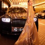 Myolie Wu Instagram – Love this outfit ✨💛👑
👗: @normakamali
💍: @chowtaifookjewellery