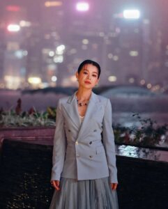 Myolie Wu Instagram - 🩵 👗 @ralphlauren #ralphlauren 💎 @pomellato 💄 @stephenmakeup 💈 @hairculturehk 📸 @dangraphy_