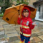 Myolie Wu Instagram - 下雨天也可以玩得很開心🥰❤️🌧️ @hakkaphil #rainyday #brendanyiktinglee #ryanyiklamlee #liamyikwanglee