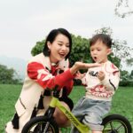 Myolie Wu Instagram - 謝謝 「OK精彩」龍年第一個精精神神的封面，祝大家龍龘啟運，龍馬精神🐲🧧❤️㊗️🙏💪🏻 @hakkaphil