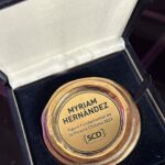 Myriam Hernández Instagram – Lo que viví anoche es muy difícil de explicar… No encuentro las palabras que realmente transmitan lo que sentí… Lloré en muchos momentos… Escuchar a muchos artistas, productores, hablar como lo hicieron, me llega al alma… Y para rematar las interpretaciones de @monlaferte @nicolemusica @quiqueneiraoficial y @aka.shirel me dejaron sin aliento 🥹🤍
Solo puedo agradecer a Dios, a mi familia, a la @scd_chile por este inmenso reconocimiento, a mi staff, colegas y amigos que me llenaron de elogios y cariño, a mi profesor de canto y tantos mensajes de amor que recibo a diario de ustedes!!
Todo esto es mi motivación para seguir hasta que Dios quiero y me lo permita 🤍🙏
Gracias infinitas!! 🤍

📸 @fernando.fotografias