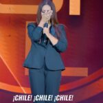Myriam Hernández Instagram - Que este aplauso llegue a cada corazón de mis queridos compatriotas que están sufriendo en estos momentos 🇨🇱❤️ Gracias Paraguay por tanto cariño y por ese recibimiento que me llena de emoción y orgullo 🫶🏻 🇵🇾 🎥 @wehubcl