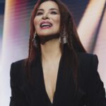 Myriam Hernández Instagram - San Miguel, Lima 🇵🇪 siempre en mi corazón!! 🤍 #invencibleworldtour 📸 @fernando.fotografias Maquillaje por Mi 🤍 en honor a Fer 사랑해, 친구야. (Sa-rang-hae, chin-gu-ya) -