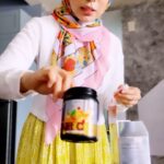 Nad Zainal Instagram – Takut gelap kena matahari? 

GOOD NEWS !! 

Vit C NURRIFA ad GLUTA guys!! 

@nurrifa.hq
