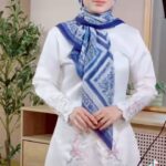 Nad Zainal Instagram – Kejap ya semua… 

insyallah BEG KUNING kembali pulih today

dari tadi jenguk Tik Tok, belum keluar lagi beg kuning

tapi kalau nak shopping, boleh terus WA 0133248060

atau ke website legasikaryatama.com

@nadikesumabynadzainal