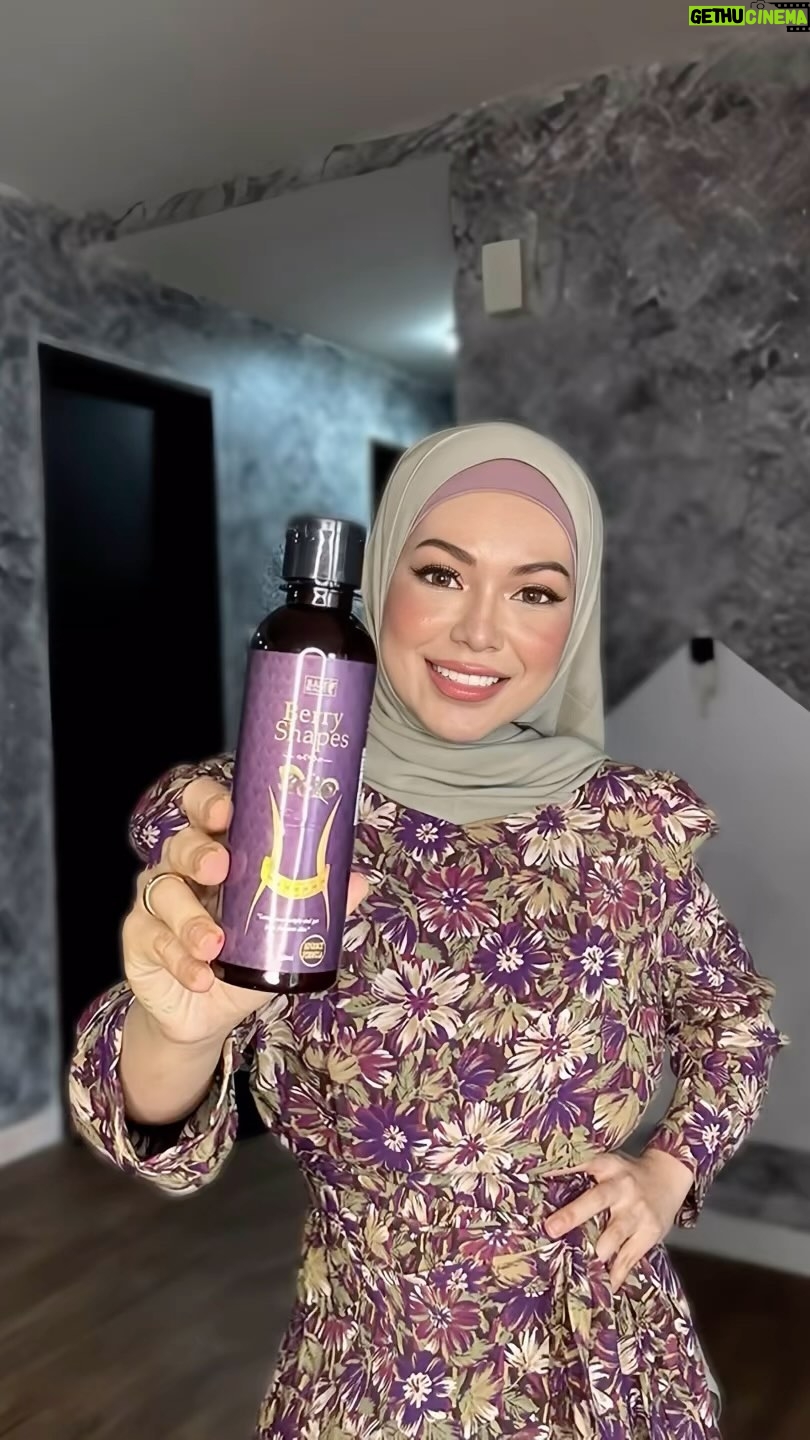 Nad Zainal Instagram - USAHA TAK AKAN MENGKHIANATI HASIL! @berryshape_hq 🎯 Dulu sebelum bersalin, masa berat naik sampai 68kg. Pernah la nanad terasa mcm nak buat bariatric ‘ kalau’ ku tak mampu nak kurus balik lepas bersalin anak ke 3 ni. Tetapi, big thanks to @berryshape_hq sebab akhirnya nanad takperlu keluar duit berpuluh ribu😆 68kg - 55kg & harini timbang kita dah 53kg . Road to 48kg with #berryshape sebelum raya! Yang mana belum start misi mengecil sebelum raya start now or never! Nak cuba berryshape nanad komen “NAK BERRYSHAPE NANAD” dekat bawah cepat @berryshape_hq !👇🏻