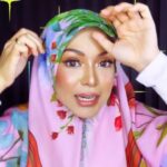 Nad Zainal Instagram - 4 HARI LAGI NADI KESUMA DATANG SINGAPORE Nantikan corak terbaru dari @nadikesumabynadzainal khas buat# Singaporean! Link untuk pre book akan diberi insyallah malam ini dan anda boleh tengok collection terbaharu ini juga malam ini 💞 jumpa dia @megaxpress 12-14 Jan ini! @nadikesumabynadzainal @megawedding.sg