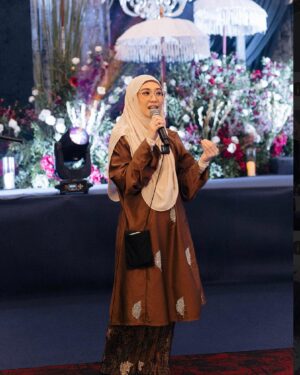 Nad Zainal Instagram - Walimatul Urus Nad Zainal & Ungku Ismail 

wedding planner : @sanggulevent
coordinator : @sanggulevent
decorator : @sanggulevent
caterer : @kencanaevent
venue: @ecotemplerballroom
coffee vendors : @laiyan.kl
doorgift : @najibsbakery 
venue @templersclubnballroom 
attire : @zaimizulkafli 
makeup @nvdism 
hijab stylist @thelikeyuti 
makeup groom @makeupetite 
samping stylist @makeupetite 
photography @official_atapstudio 
videography @official_atapstudio 
videography @imrosependragon 
aksesori pengantin @cazaluna.accesories 
hamper @everglitzbeautyhamper_lgift @imabloomwood