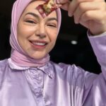 Nad Zainal Instagram - Good Mornin !!! Start your day with Jamu SEERI !! korang tahu tak makan jamu boleh buat skin cantik , kemerah merahan gitu? kita pun baru tahu.. bukan hanya skin.. tapi untuk Nanad, nak ada energy sepanjang hari jamu ni sedap tau!! tunggu Nanad update ya harini jam berapa nak live @nurrifa.hq #JamuSEERI #JamiGummies