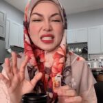 Nad Zainal Instagram – Siapa nak VIT C NURRIFA 

mampu menghilangkan jerawat
mencerahkan kulit
tingkatkan imunisasi badan , esp kanak kanak

komen NAK di bawah & tag 3 sahabat anda 

@nurrifa.hq