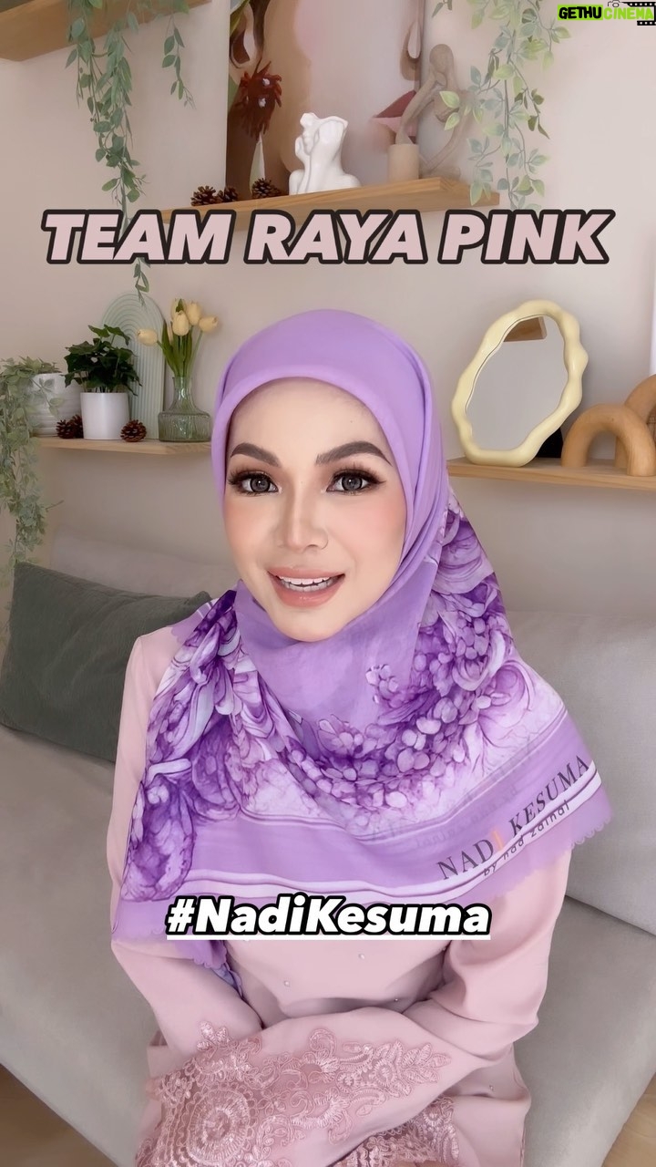 Nad Zainal Instagram - #TEAMRAYAPINK sila hadir !!! Pink Bandung? BlackPink? Dusty Pink? Pink apa? yang penting semua jenis PINK boleh match dengan tudung @nadikesumabynadzainal jumpa di @celebfestsg 29-31 March di Suntec @celebfestsg #celebfestsg #celebfestramadan #tudungbawal