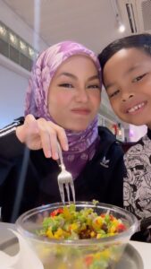 Nad Zainal Instagram - Terpaling eat clean Tudung Koleksi terbaru @nadikesumabynadzainal akan mula di buka untuk PREBOOK jam 8 MLM INI