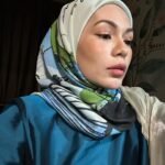 Nad Zainal Instagram – lebih yakin nak selfie 

SWIPE LEFT 

@skinellehq

( tudung codde GEMMA #nadikesumabynadzainal)