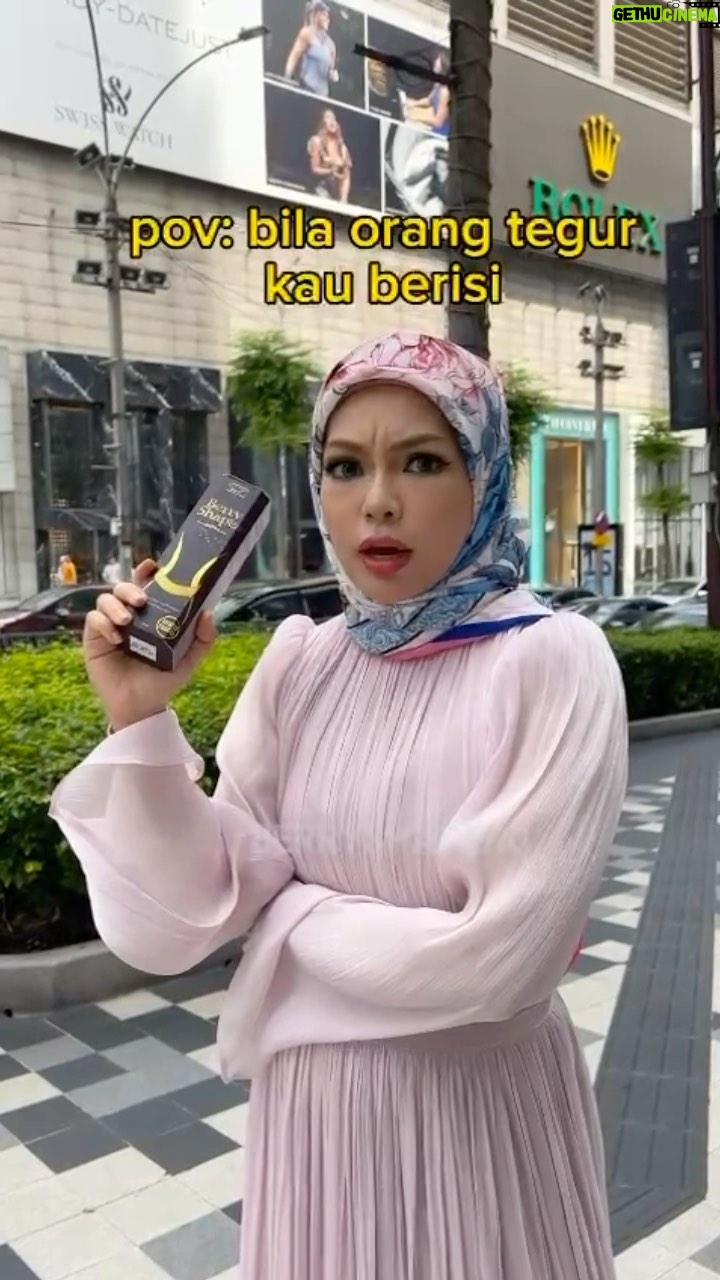 Nad Zainal Instagram - Bila ada orang asyik tegur kau berisi.. Tak payah stress, sebab yang besar boleh dikecikkan. Yang penting kena mula je dengan #berryshape @berryshape_hq ni🤭 Nak kurus sebelum raya korang ada masa dua bulan je lagi. Kalini make sure misi kurus korang menjadi with #berryshape . Today nanad nak belanja DISKAUN RM30 & FREE GUIDE untuk newbies. Cara nak dapat promo price komen je ‘ NAK BERRYSHAPE NANAD ‘ confirm dapat😘‼️ #detox #slimming #whitening #berryshape #nadzainal