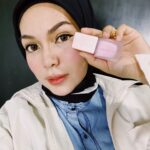 Nad Zainal Instagram - Cuba teka Nanad nak bawa pink foundation @skinellehq jalan ke negara mana ?? A . Singapore B. Indonesia C. Brunei