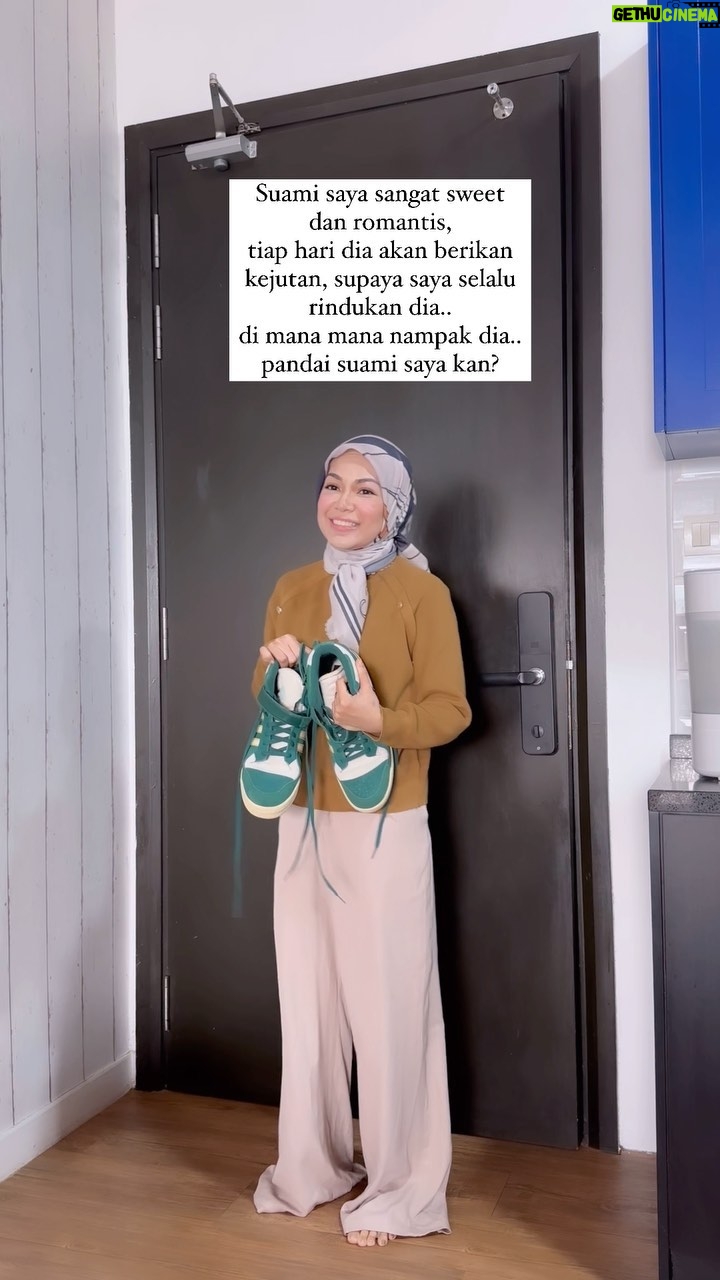 Nad Zainal - 8.6K Likes - RINDUNYA @ungkuismailaziz
teringat-ingat…
hmmmmm thank you bagi “surprise”
tudung code MONICA @nadikesumabynadzainal
to order WA 0133248060