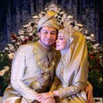 Nad Zainal Instagram – #NadI 

selepas satu tahun, satu bulan , satu hari 

captured by @official_atapstudio

@sanggulevent