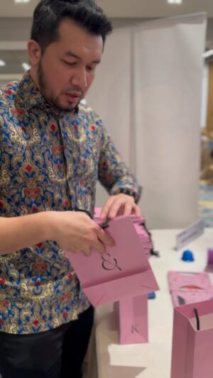 Nad Zainal Instagram - Customer beli 1semalam, harini datang borong semua design terus!!

alhamdulillah 

cepat datang guys di J Hotel Kiulap

@nadikesumabynadzainal